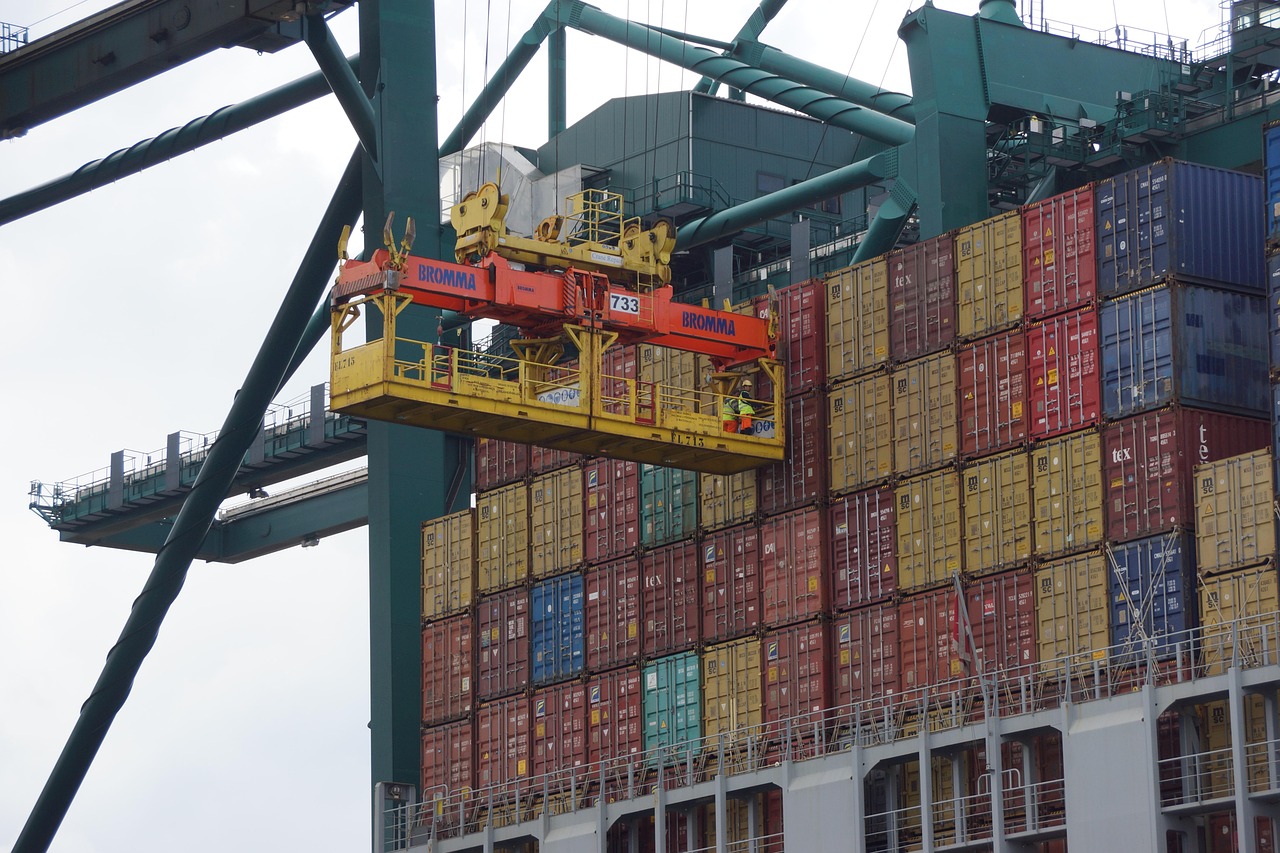Cargo theft prevention: Go beyond load tracking - Commercial Carrier Journal