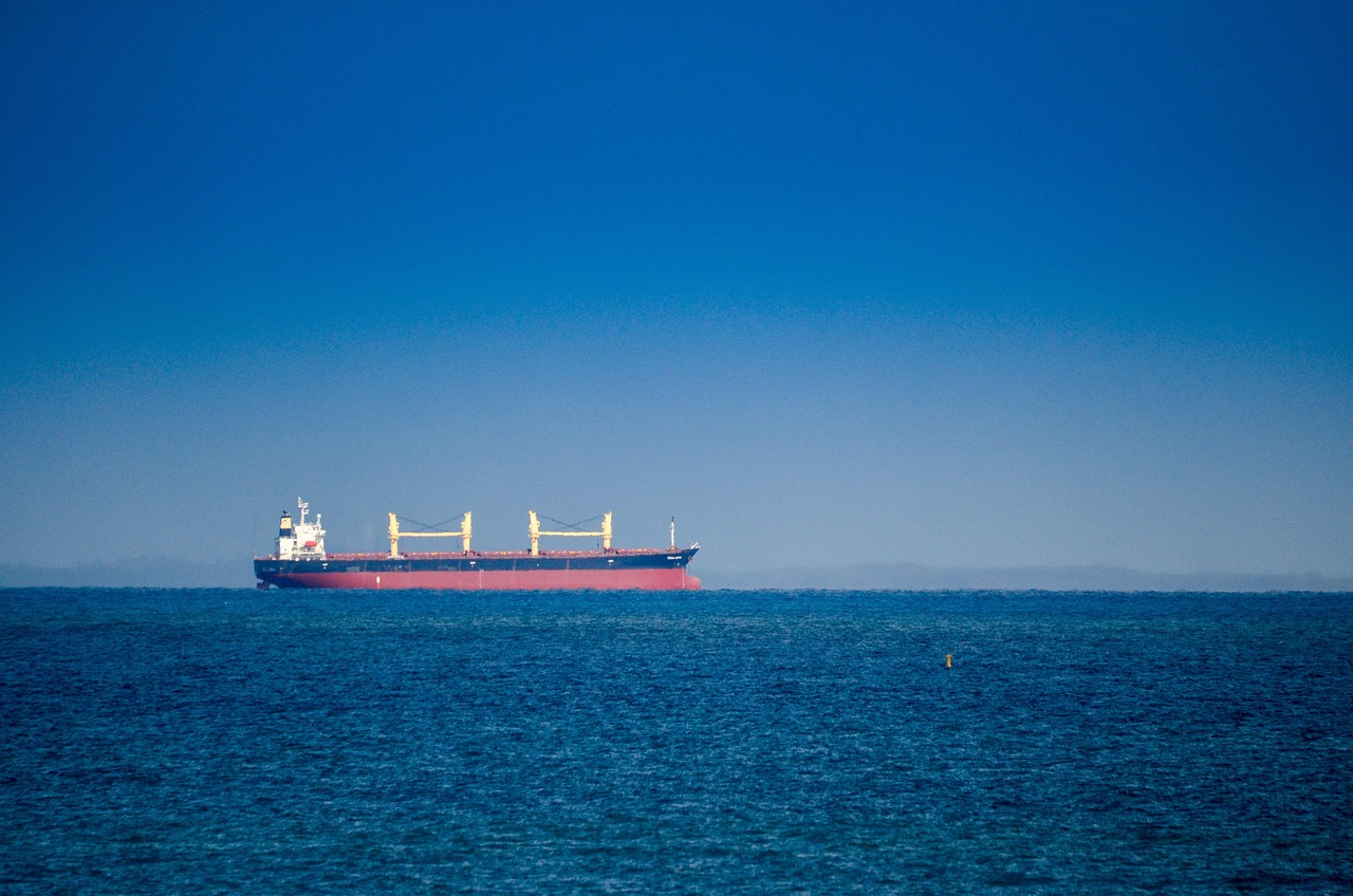 Tanker Daily Rates Smash $1.24 Million as Shipping Costs Surge 201%, Threatening to Reignite Inflation - finance.biggo.c