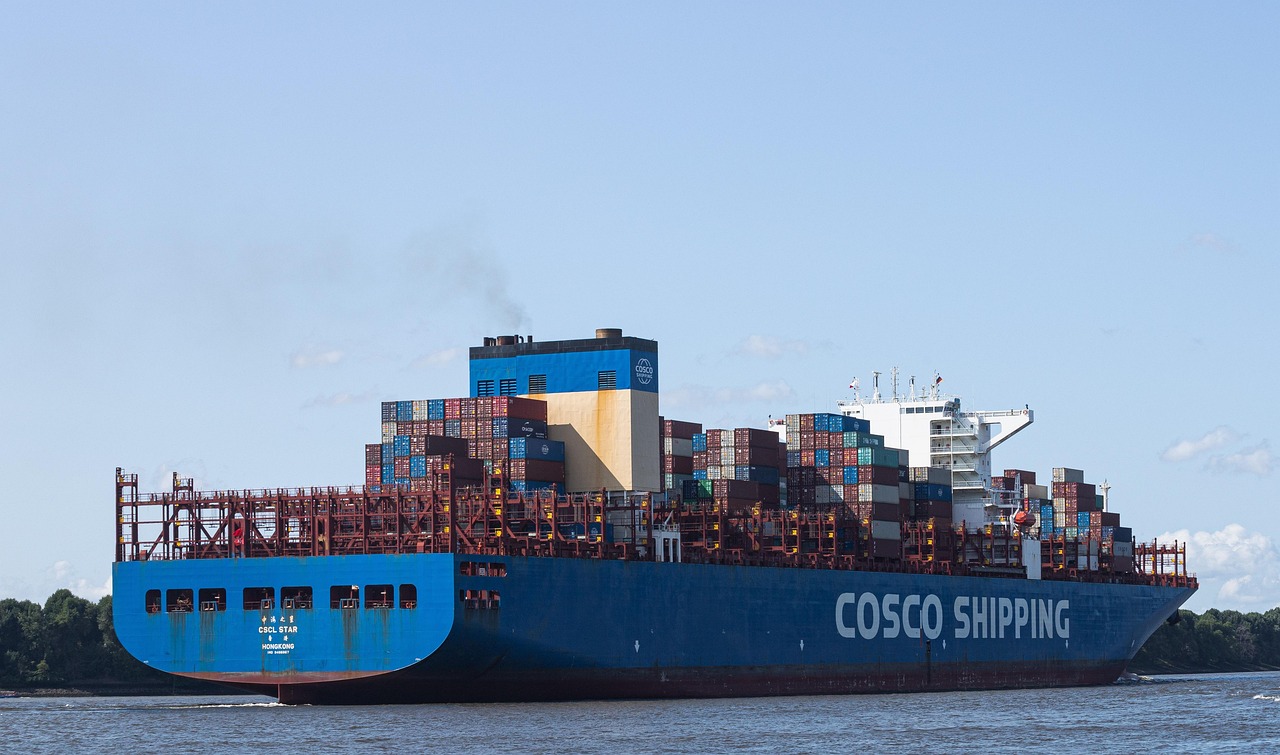 Strong Freight Markets Keep Aging Ships Out of Recycling Yards