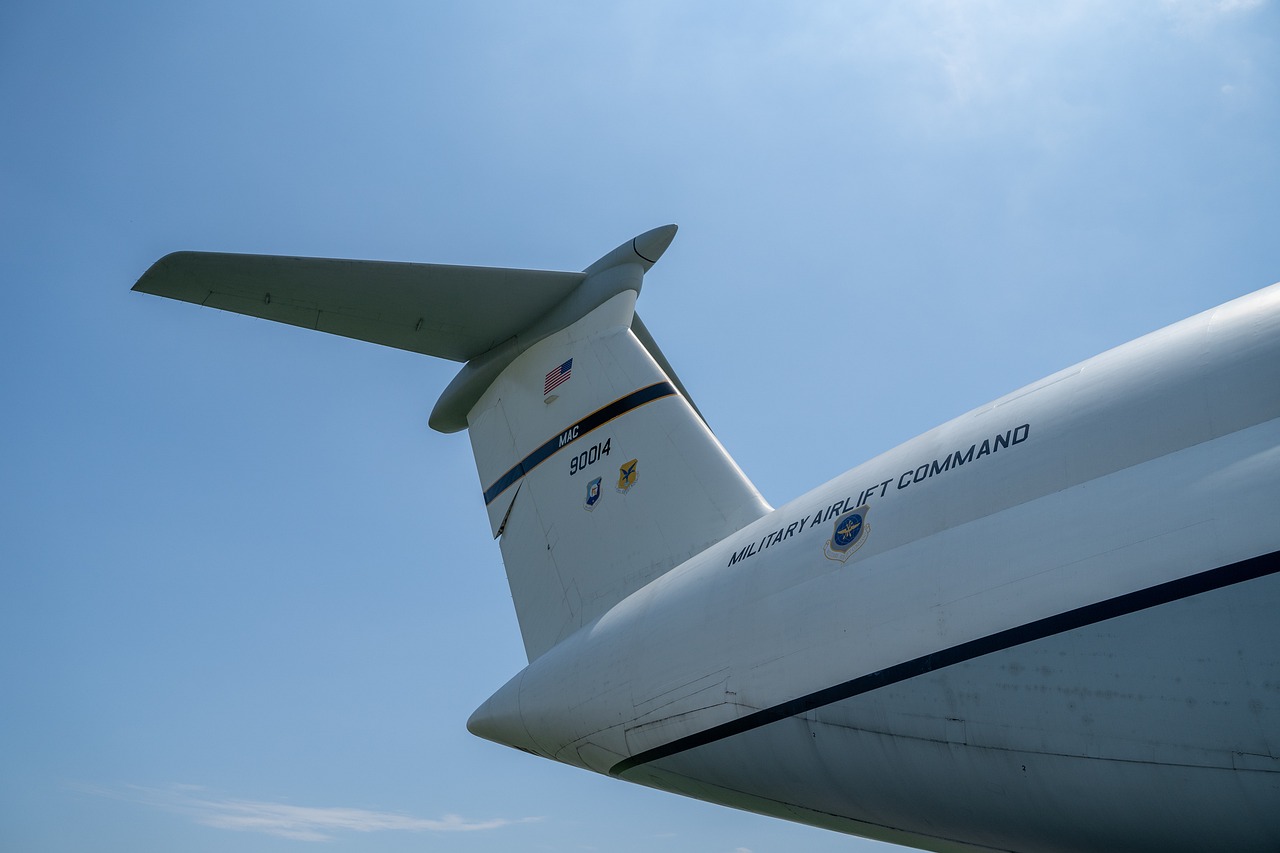 Amazon suspends use of 21 Air, cargo carrier whose plane careened off Miami runway - Bozeman Daily Chronicle