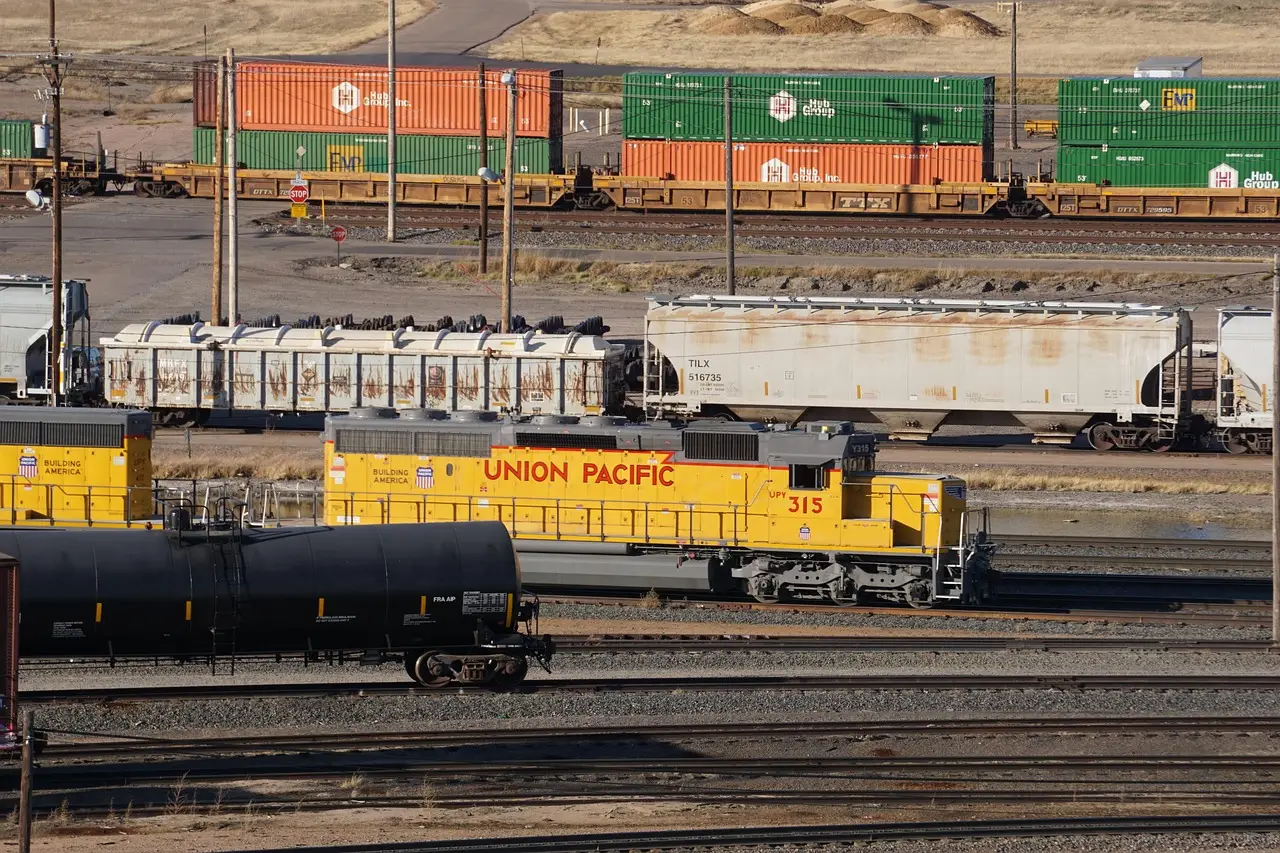 Union Pacific CEO ‘99.99%’ confident rail merger will win approval