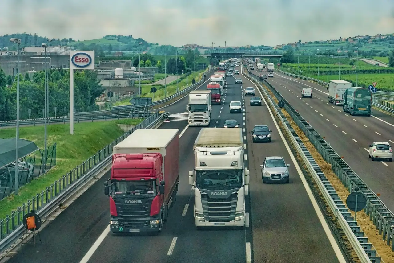 US Truck License Crackdown: Dhaliwal Raises Concerns With Duffy - IndiaWest