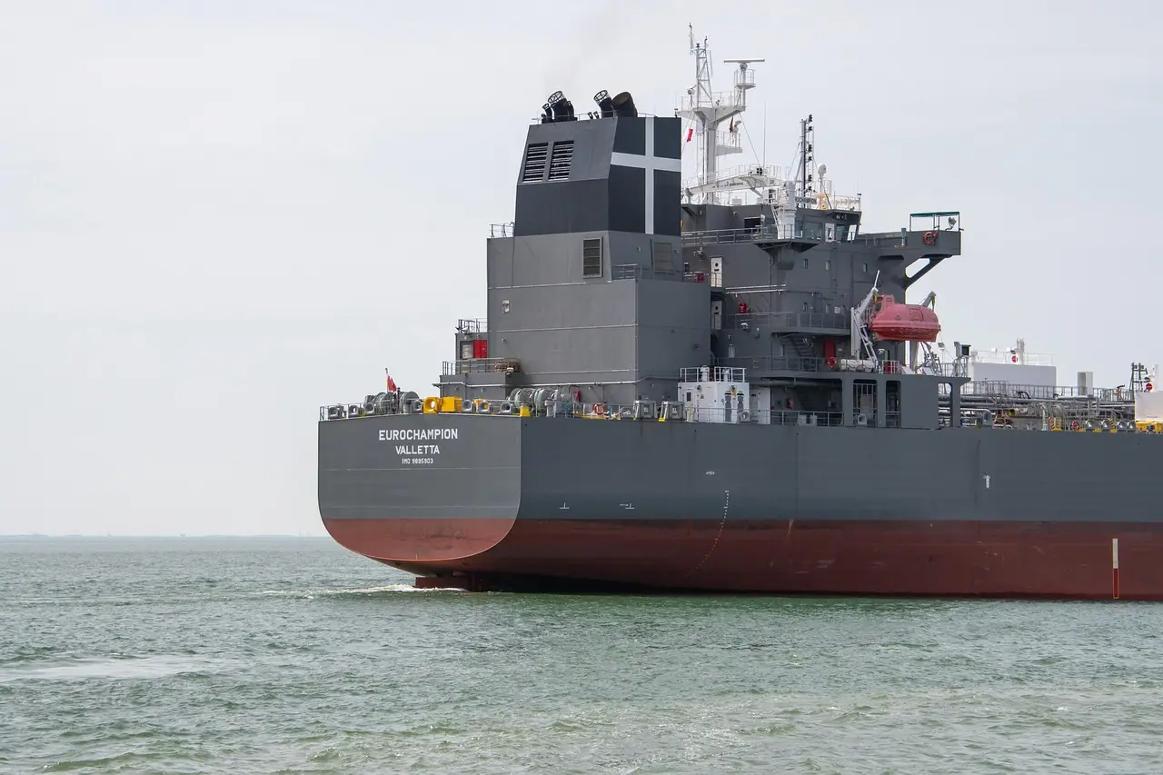 Chemikalien Seetransport down to one LR1 tanker