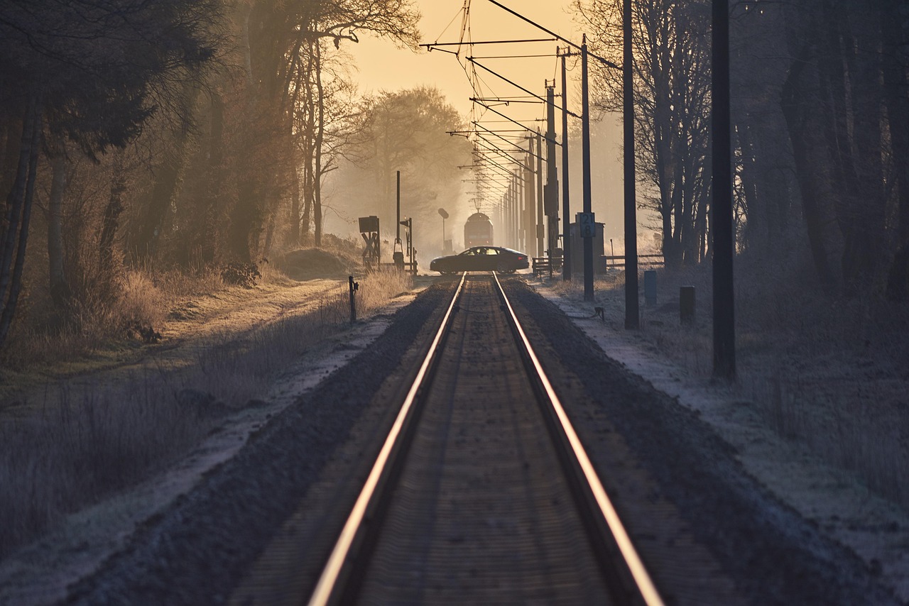 Rail Traffic SURGES: Intermodal Hits Record Highs