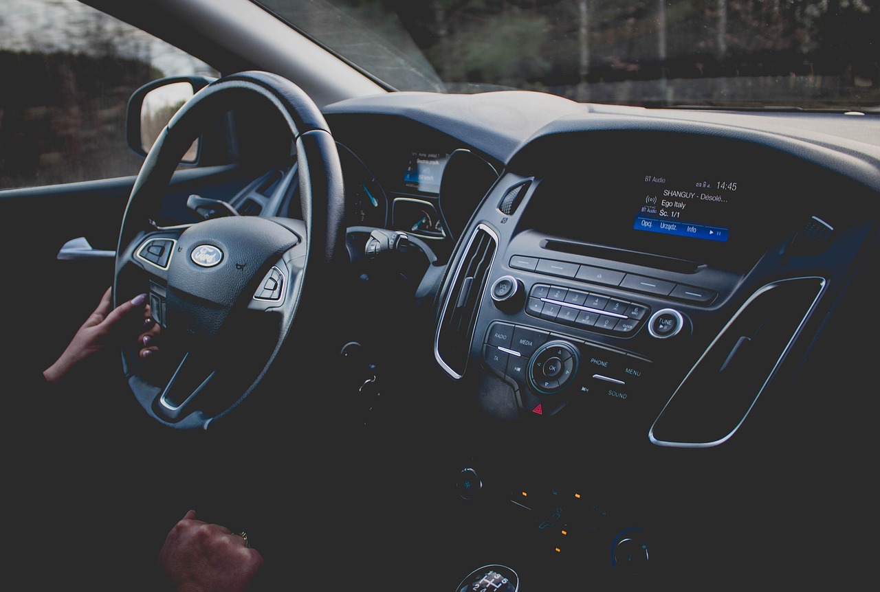 Isaac CEO urges fleets not to relinquish control of their data - Transport Topics