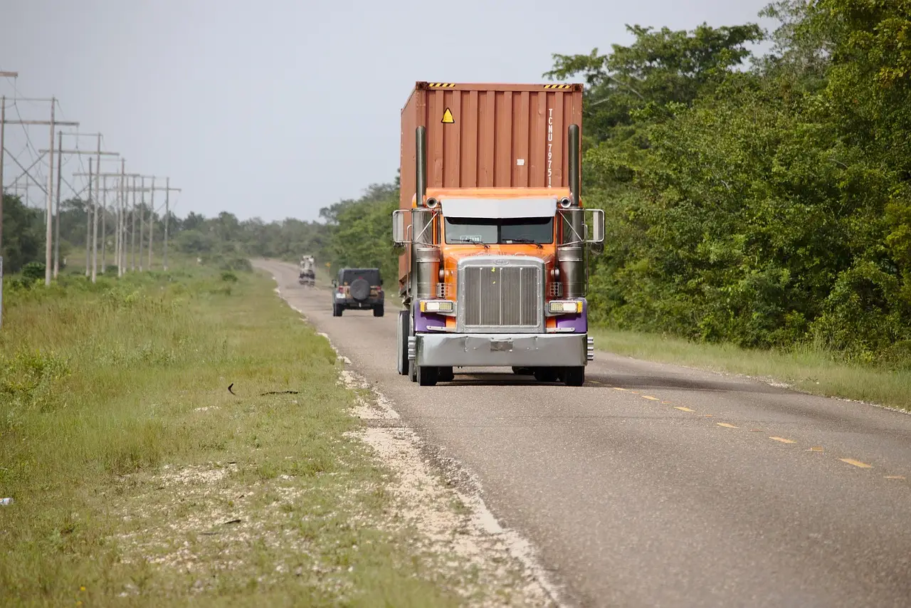 Borderlands Mexico: US trucking crackdown raises concerns over freight disruptions - FreightWaves