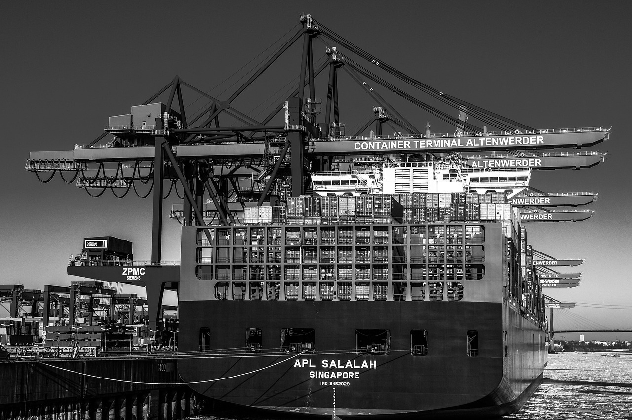 Dole Ocean Cargo Express raises US terminal handling surcharge