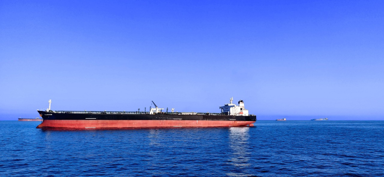 Tanker attack off Qatar widens Gulf shipping conflict