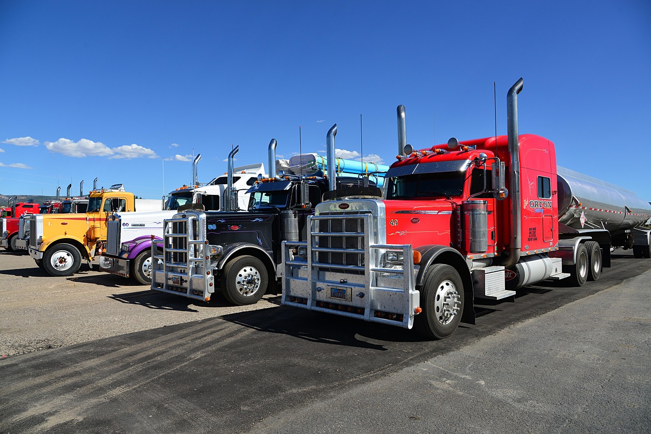 AV truck fleets win 5-Year exemption on warning beacons