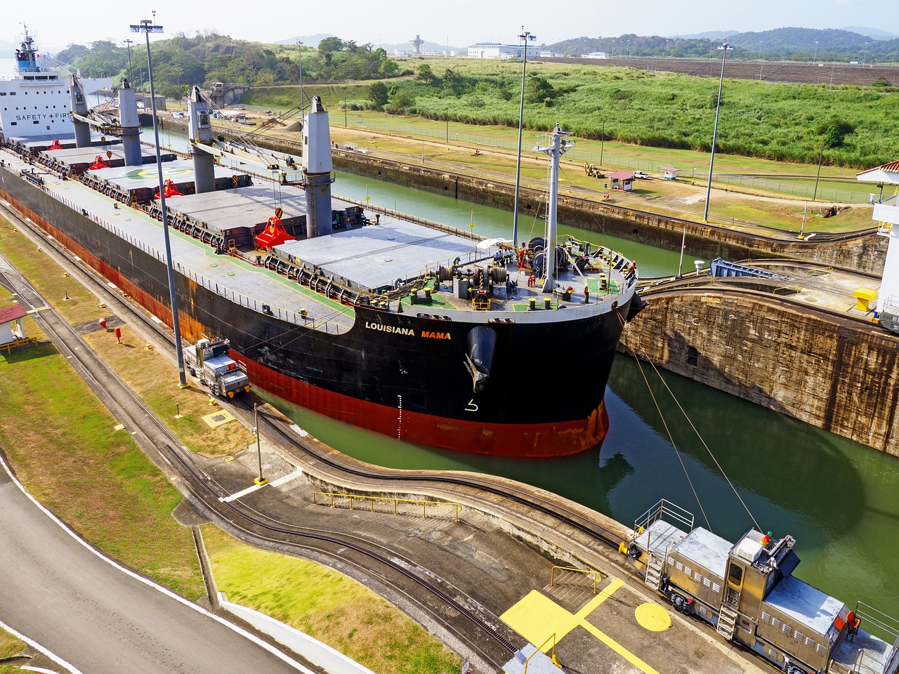 Panama Canal challenges drive shippers to Port of Los Angeles