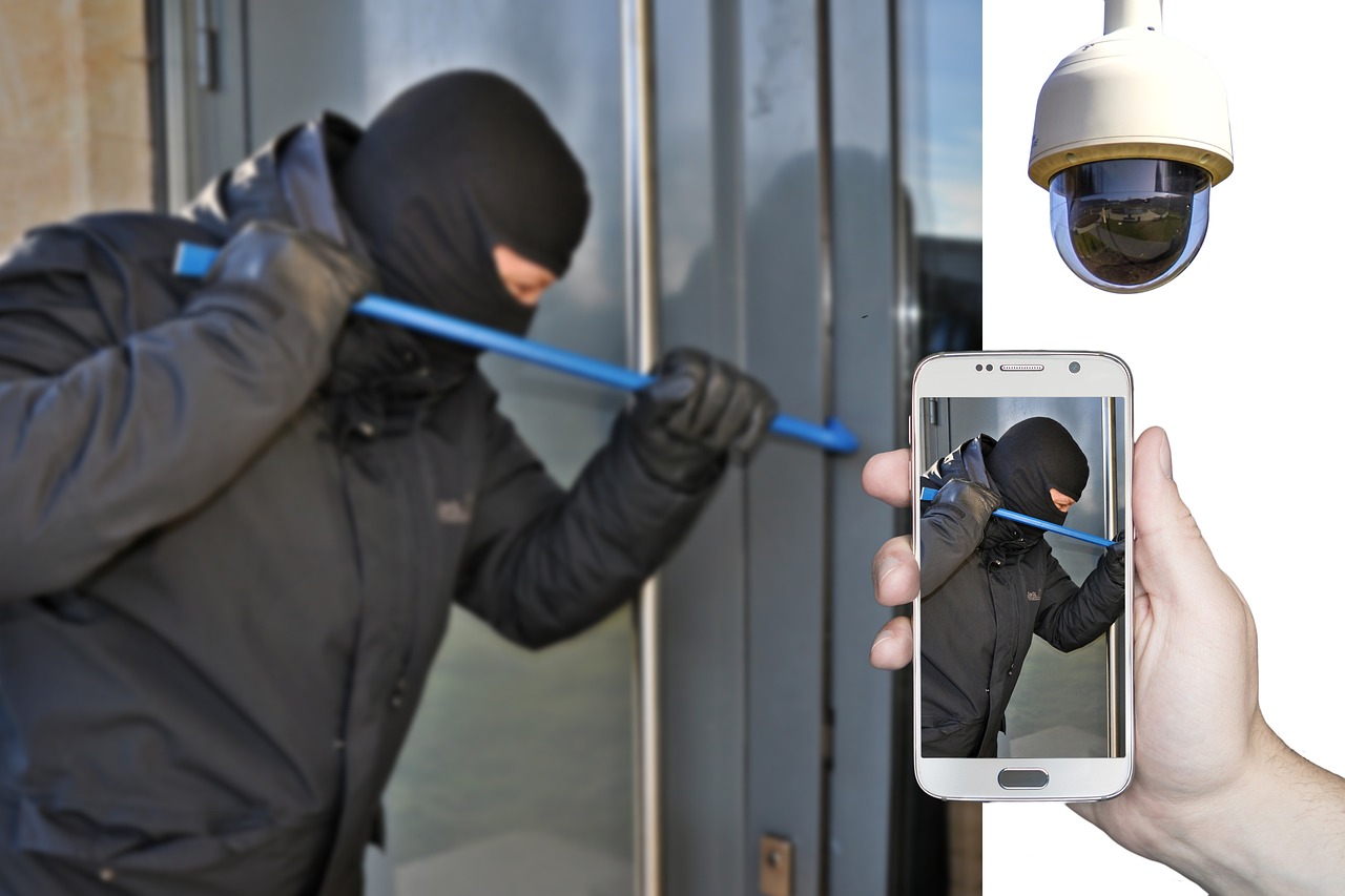 Cargo theft survey reveals security gaps as identity fraud grows - TheTrucker.com