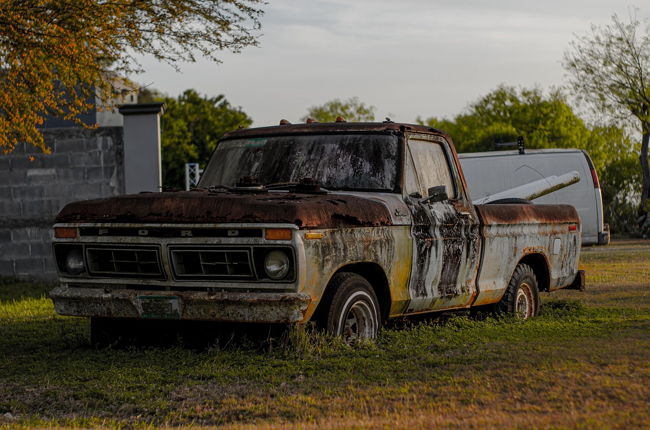 Creecy launches National Truck Stop Framework to fix unsafe truck stops and driver fatigue in SA - cbn.co.za