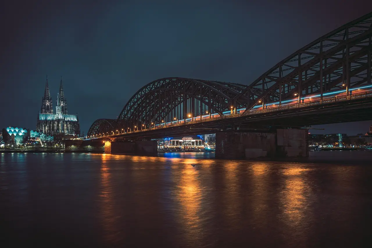 Maersk revises Rhine low water surcharges
