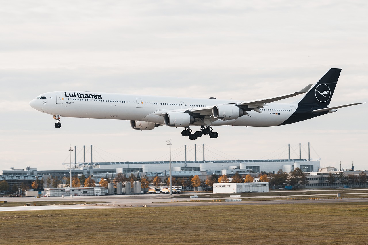 Lufthansa Cargo joins Navi Mumbai as operators talk of airport challenges - Air Cargo News
