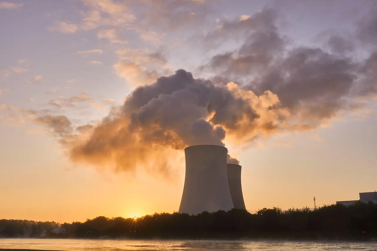 Nuclear LNG carrier study puts price on atomic shipping